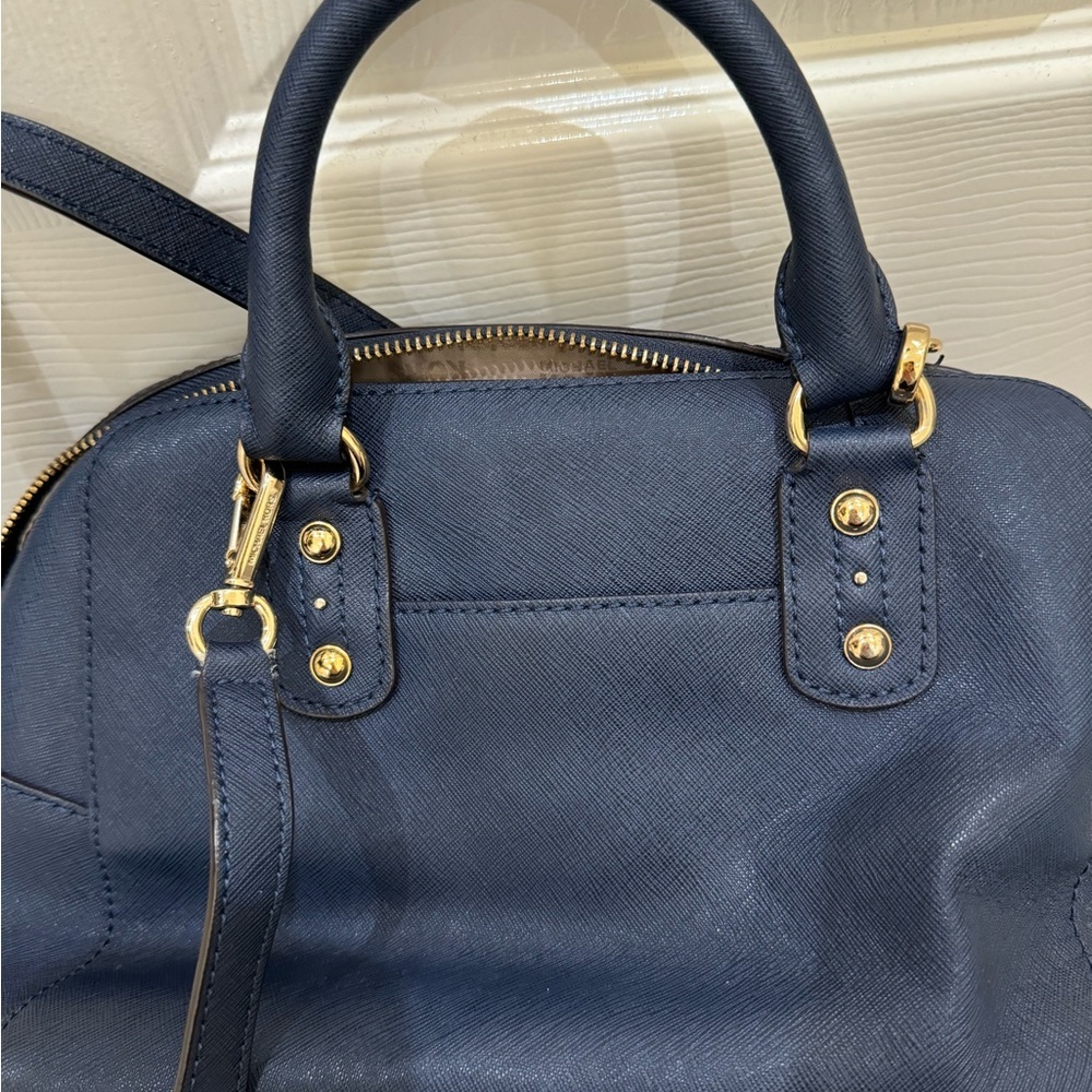 Michael Kors navel blue shoulder and handle bag - Picture 4 of 4